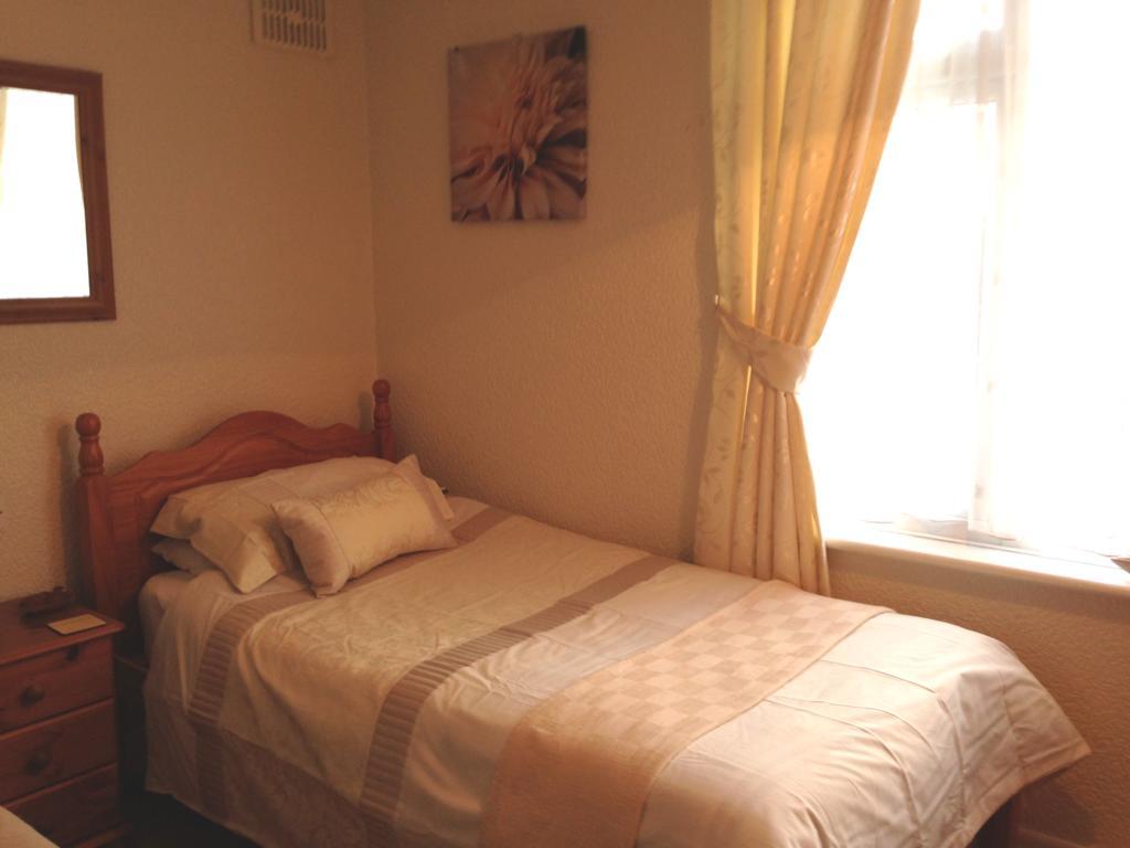 Sheridan Guest house Scarborough